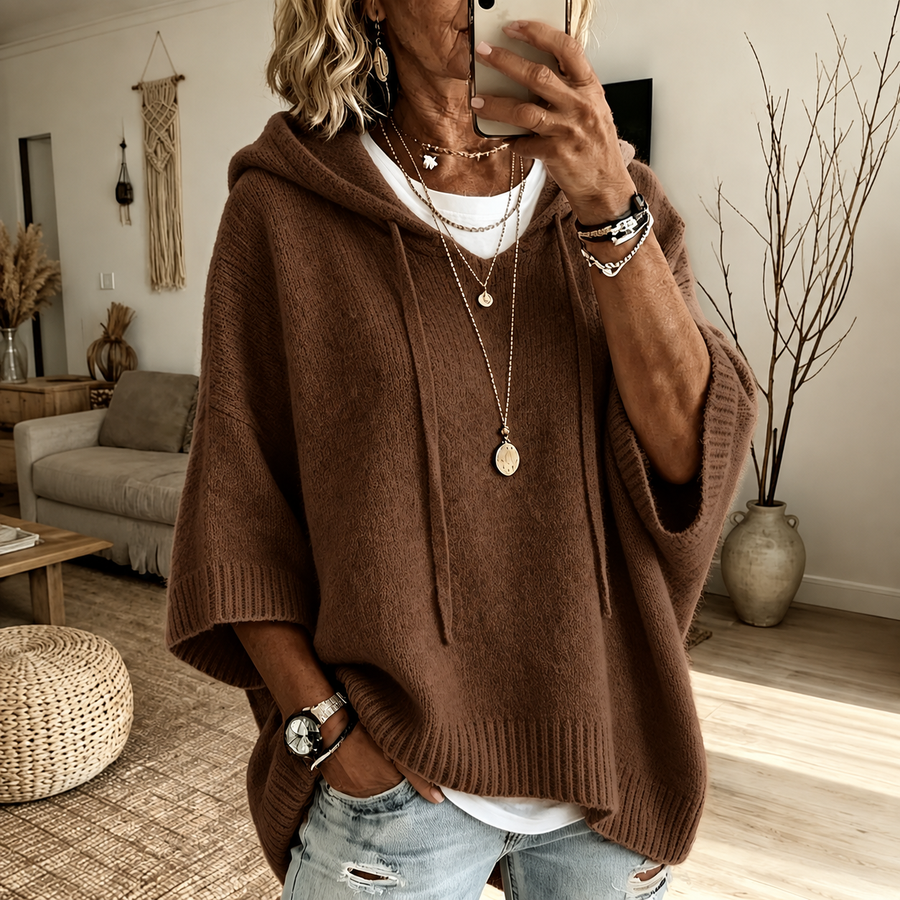 Louise – Bruine Poncho Sweater