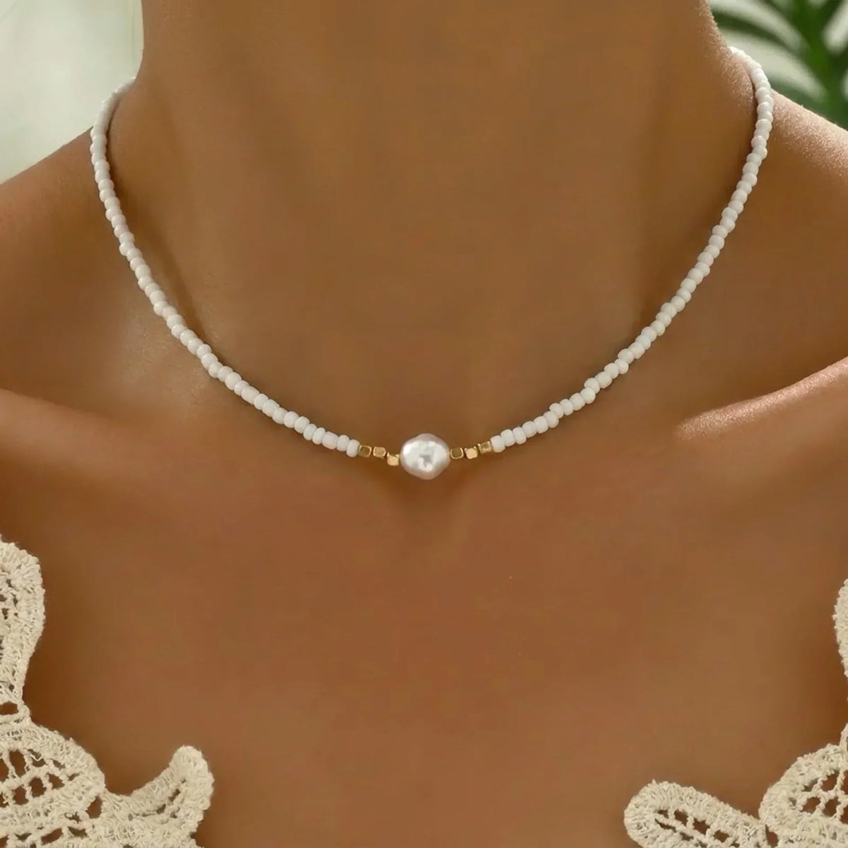 Minimalistische parelketting